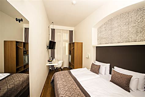 what is double standard room|standard double room definition.